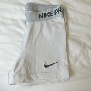 White Nike Pro Spandex